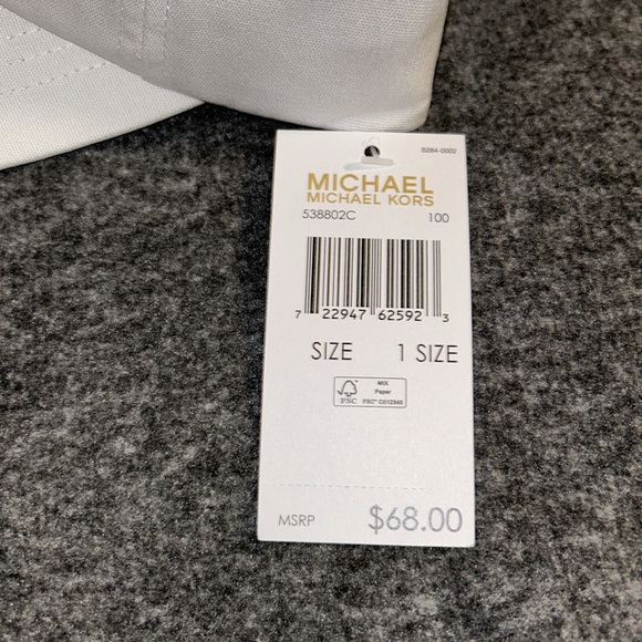 Micheal kors hat. - Picture 2 of 5